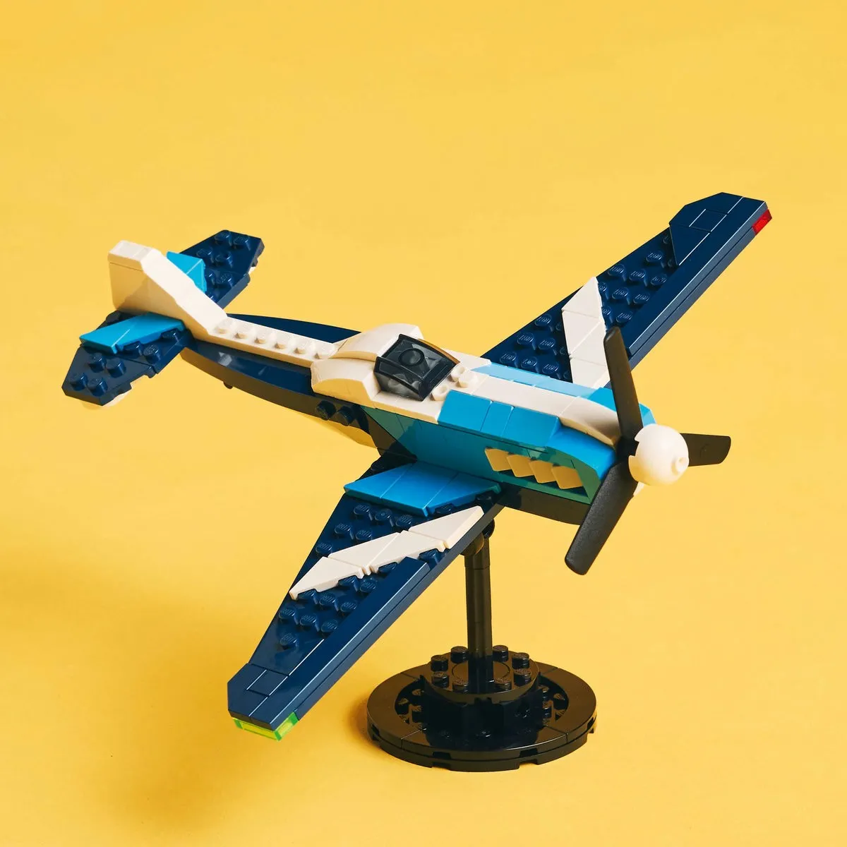 6_LEGO31160-89bf9c5a